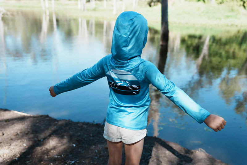  Kids performance short sleeve fishing shirt with water-resistant pockets and elastic hood, UPF 50+ sun protection, no buff or thumb holes