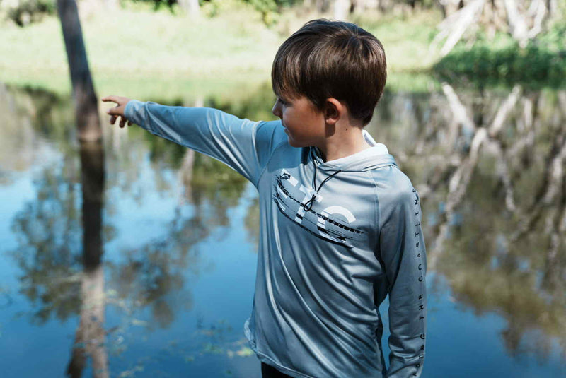 Kids performance long sleeve fishing shirt with water-resistant pockets and elastic hood, sun protection, no buff or thumb holes